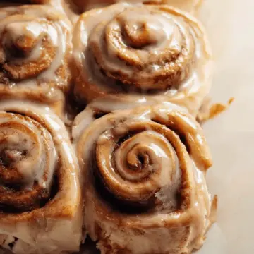 Banana Bread Cinnamon Rolls