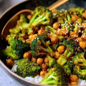 Garlic Broccoli Stir Fry With Chickpeas