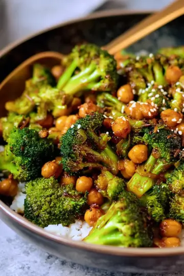 Garlic Broccoli Stir Fry With Chickpeas