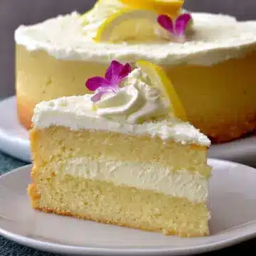 Lemon Cheesecake Cake