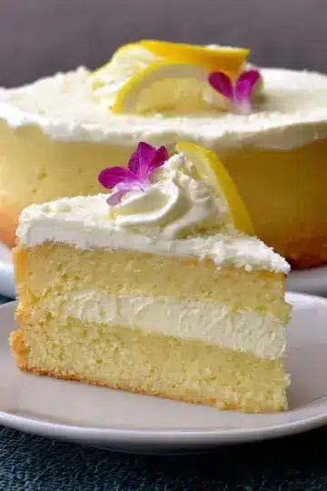 Lemon Cheesecake Cake