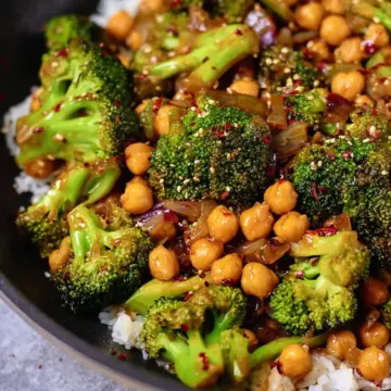 Garlic Broccoli Stir Fry With Chickpeas